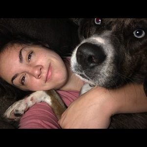 Meet your Posher, Amber